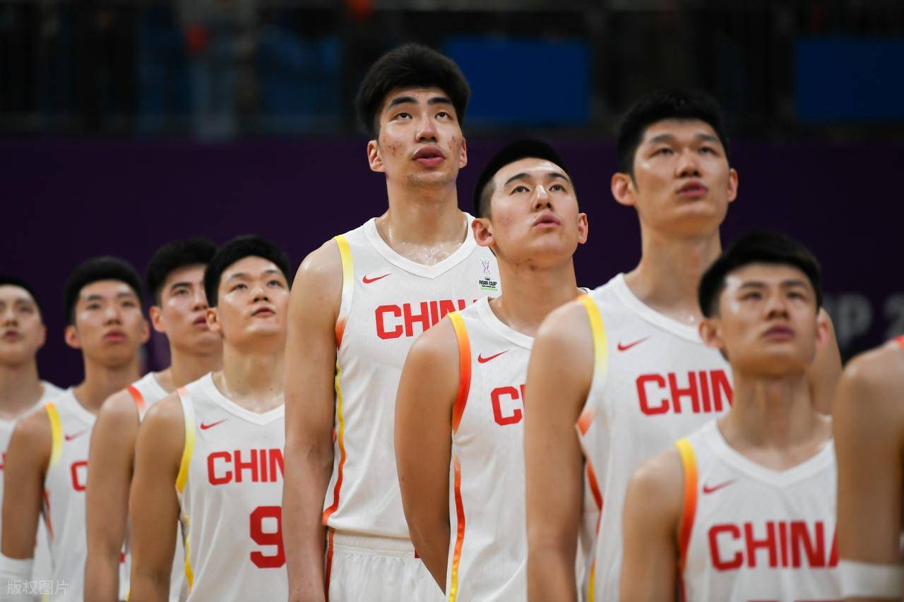 三亿体育体育直播-奥运篮球比赛展现运动员顶尖实力