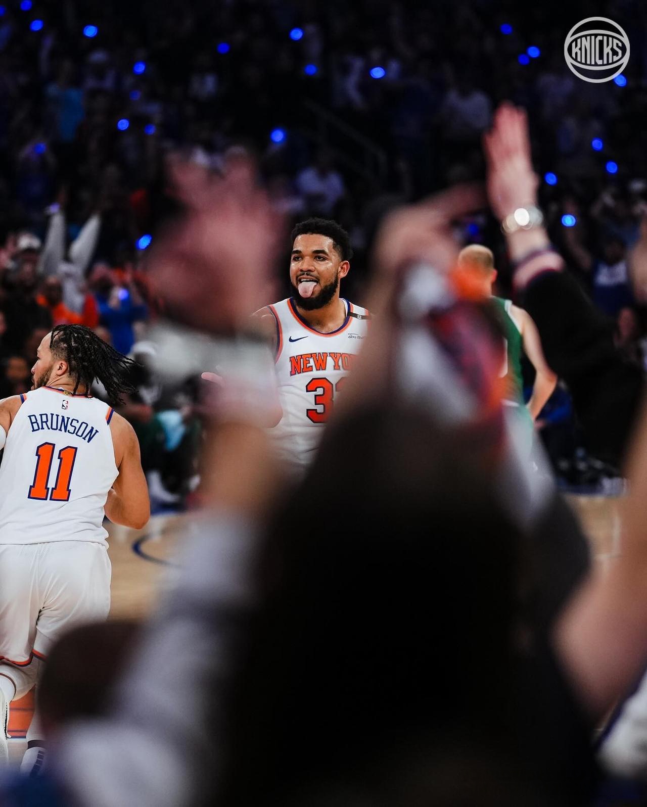 人队成功晋级东部决赛，球迷热情庆祝的简单介绍