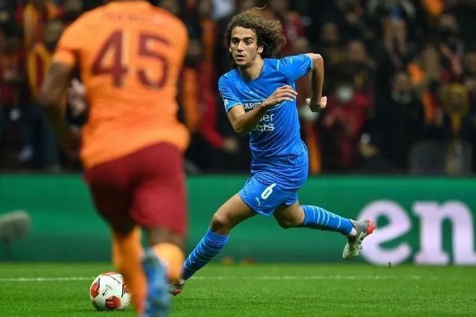 里昂取得联赛胜利，豪取三分