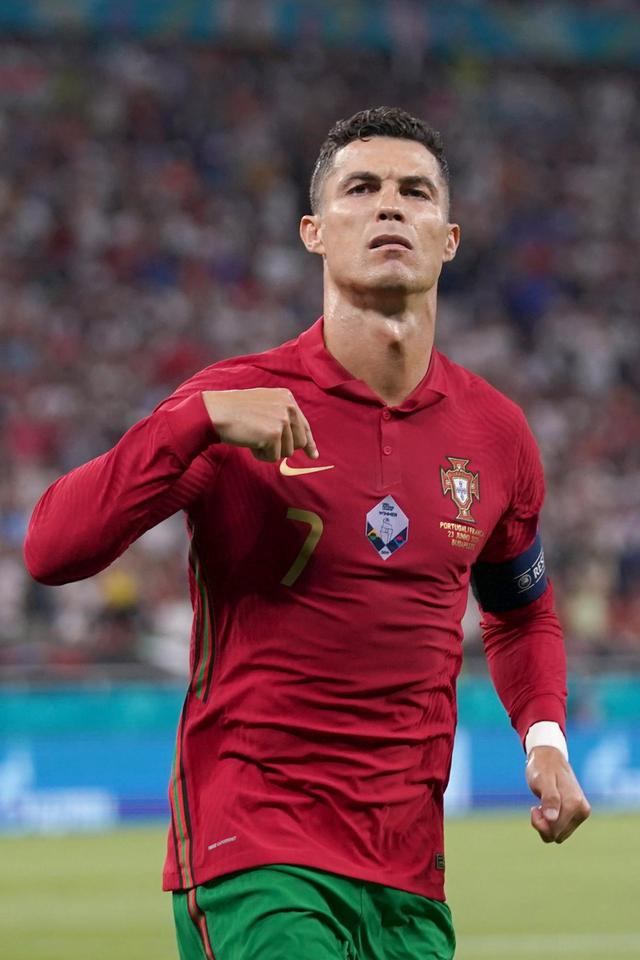 夺冠在望！国家队在欧锦赛预选赛中稳坐前列的简单介绍