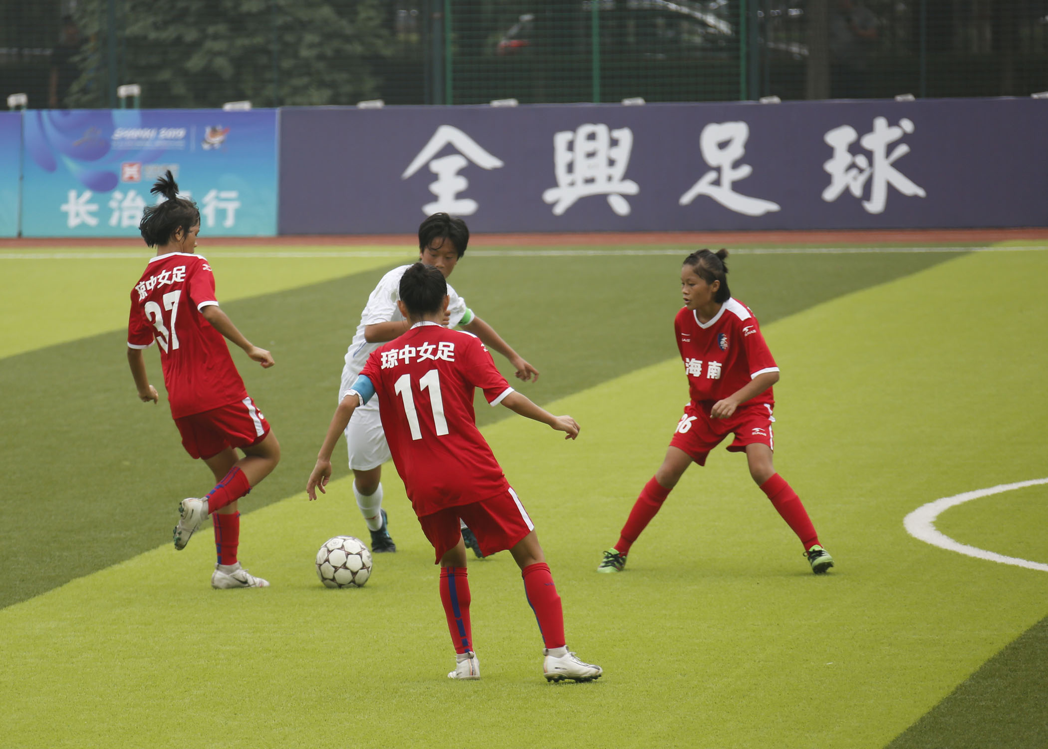 欧洲国家赛场激烈进行,球队斗志昂扬的简单介绍 欧洲国家赛场激烈进行,球队斗志昂扬的简单介绍