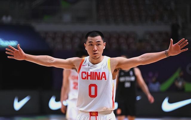 三亿体育体育app-国内球员全力拼搏，球队士气高涨的简单介绍