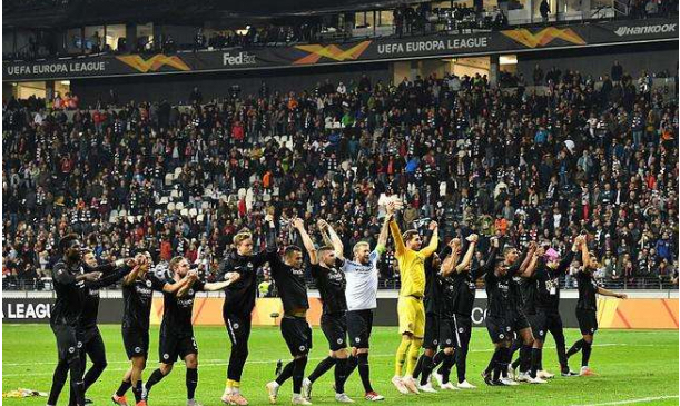 沃尔夫斯堡发挥神勇，欧战气势如虹