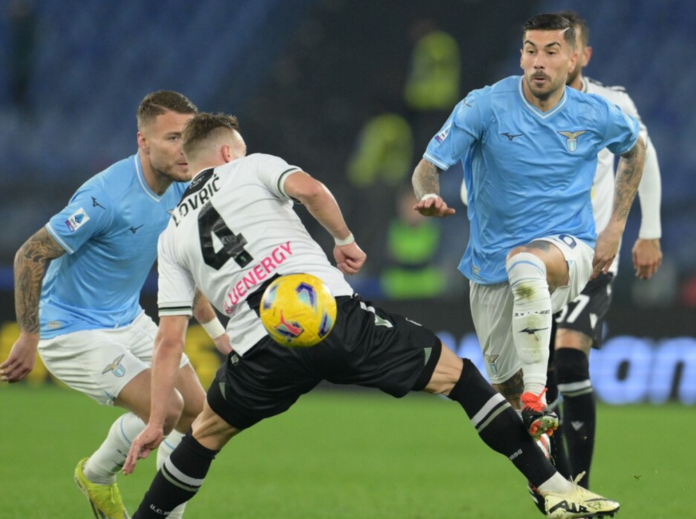 阿拉维斯遭遇四连败，保级形势堪忧的简单介绍