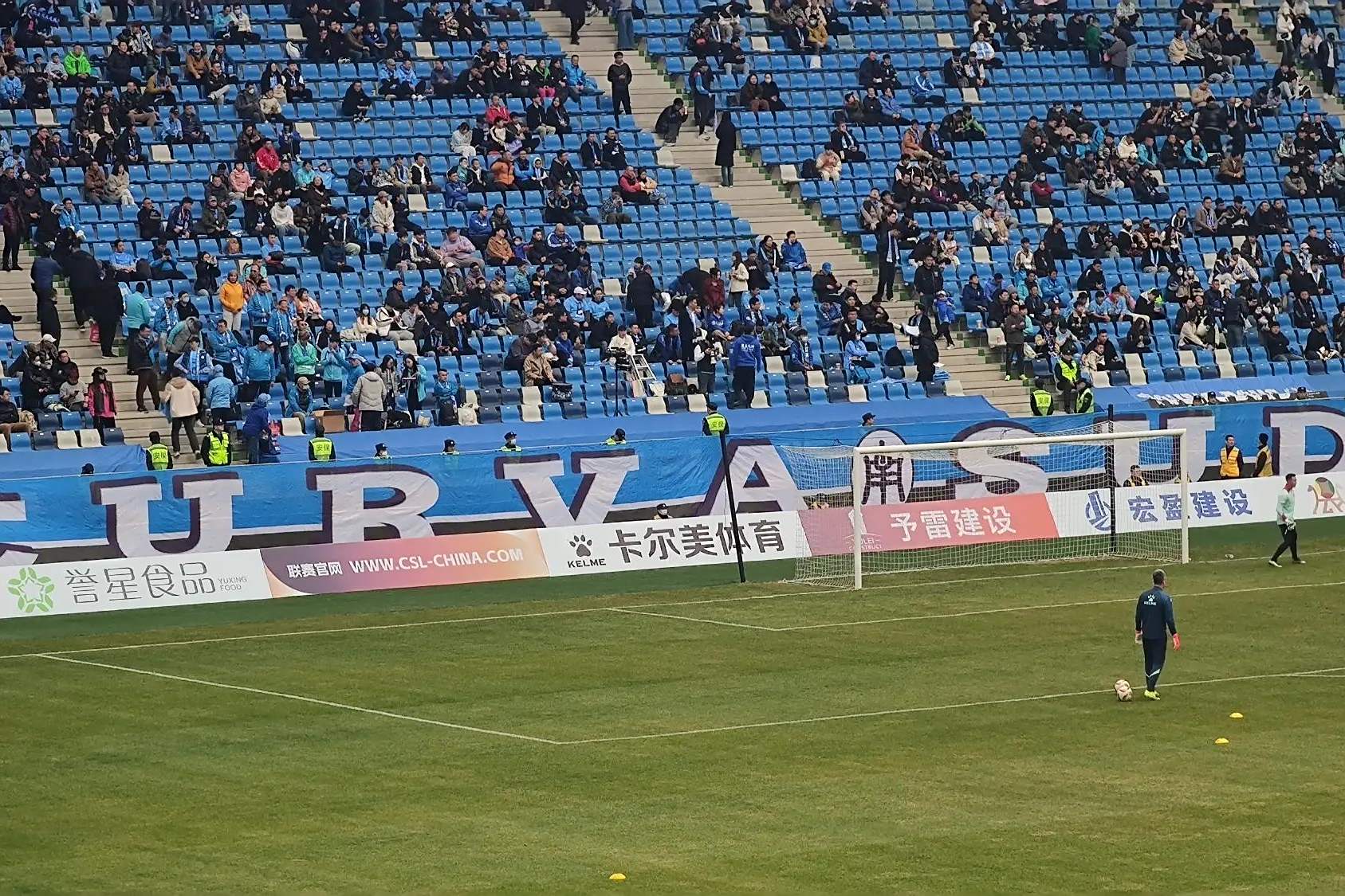 多支球队在近期足球比赛中爆发出色