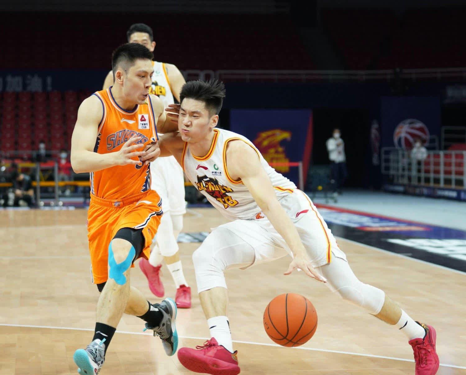 三亿体育体育电竞-关于在深圳队赛场上演中超，失误，引发全场沸腾的信息