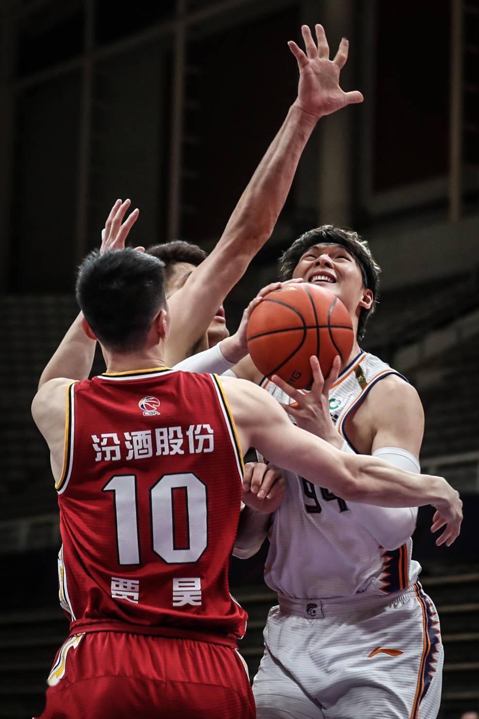 三亿体育体育官方-包含山西汾酒将与辽宁营口银行展开激烈对抗的词条