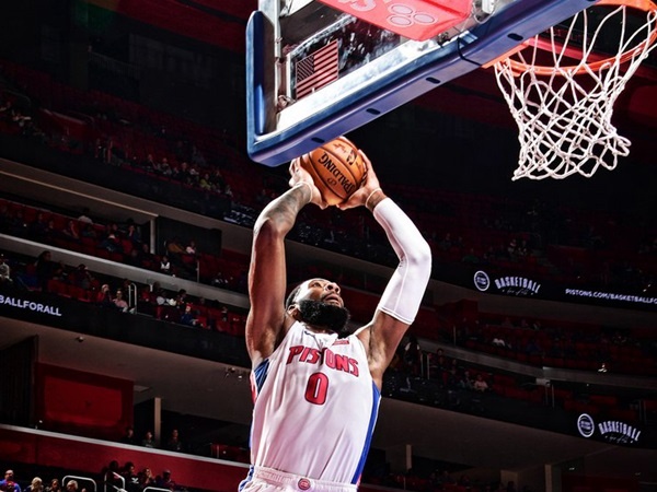 三亿体育体育培训-尼克斯客场擒灰熊，鲍勃·唐尼生涯新高32分