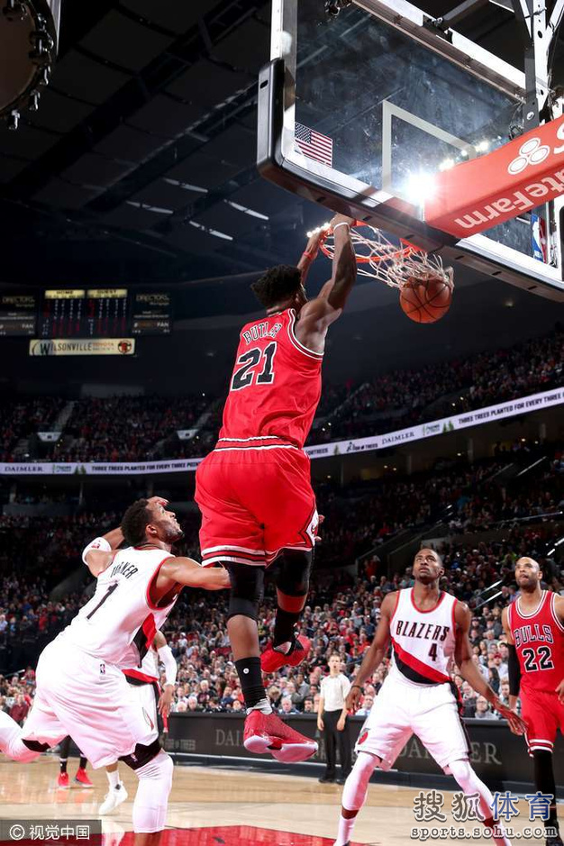 三亿体育体育官网app-开拓者力克公牛，保持不败纪录