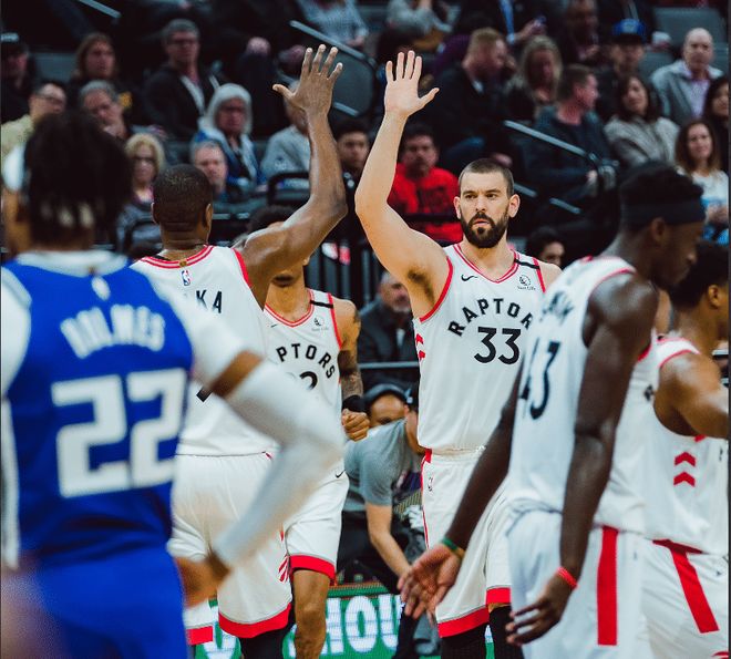 猛龙队惊心动魄击败国王队