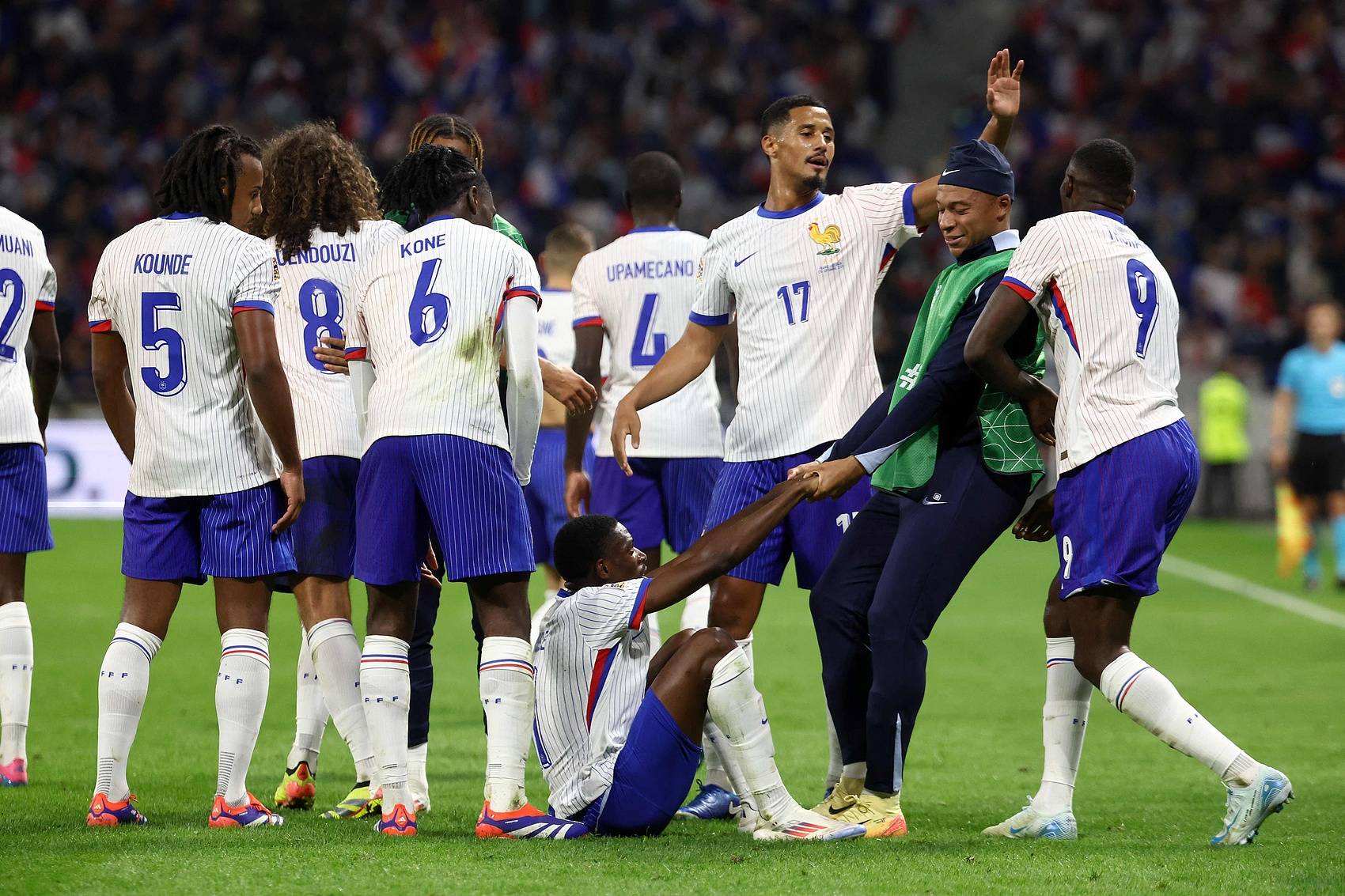 欧洲各国足球队火拼,场上惊险对决!的简单介绍 欧洲各国足球队火拼,场上惊险对决!的简单介绍