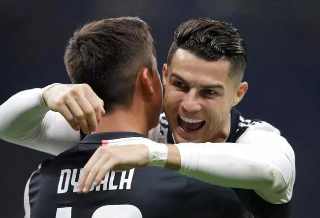 包含尤文图斯主场轻取对手，领跑积分榜的词条