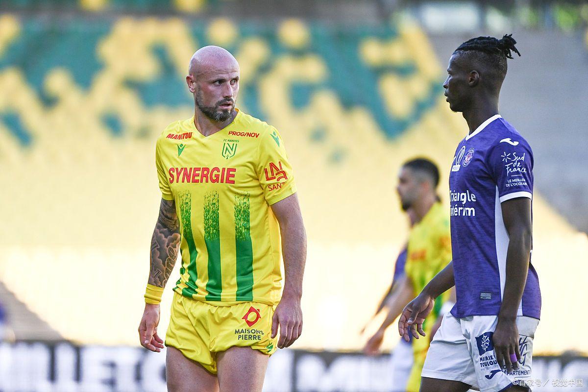 关于尼斯主场大胜南特，摆脱低迷的信息