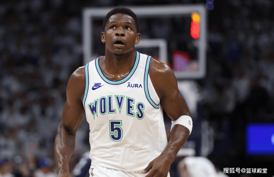 森林狼主帅因疫情接受检测，比赛或会延期